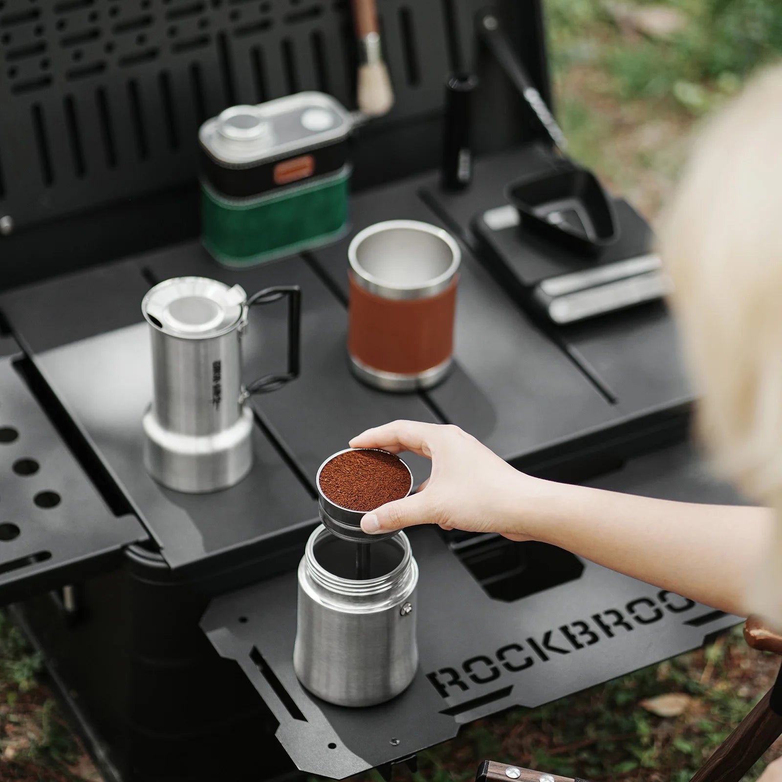 MHW-3BOMBER Moka Pot 350ml Stainless Steel Coffee Maker Integrated Pot-cup Foldable Handle Espresso Pot for Camping Coffee Tool